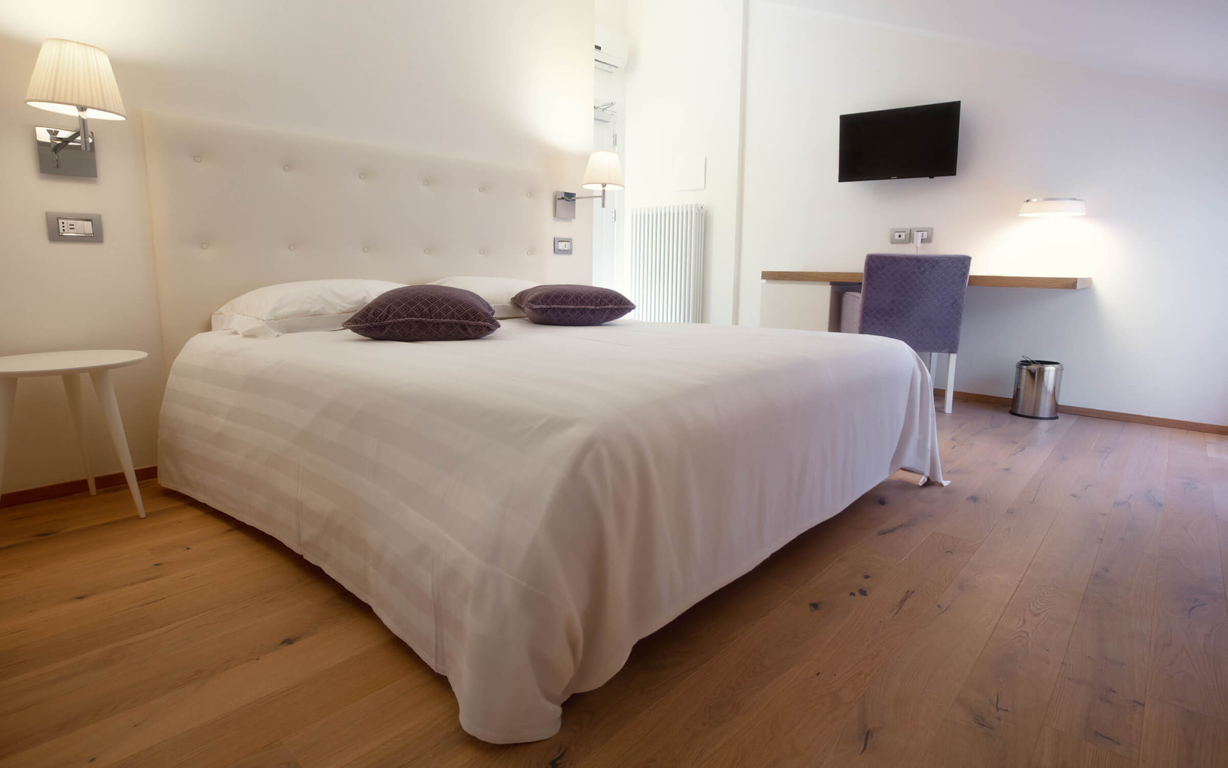 [bs=h3]Camera 307[/bs]