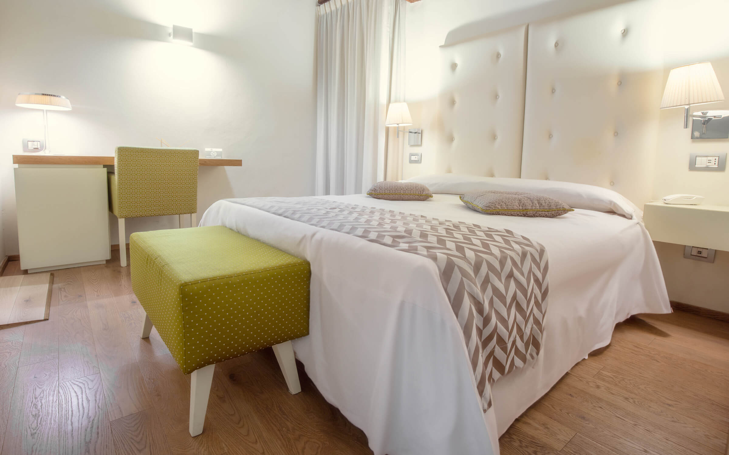 [bs=h3]Camera 105[/bs]