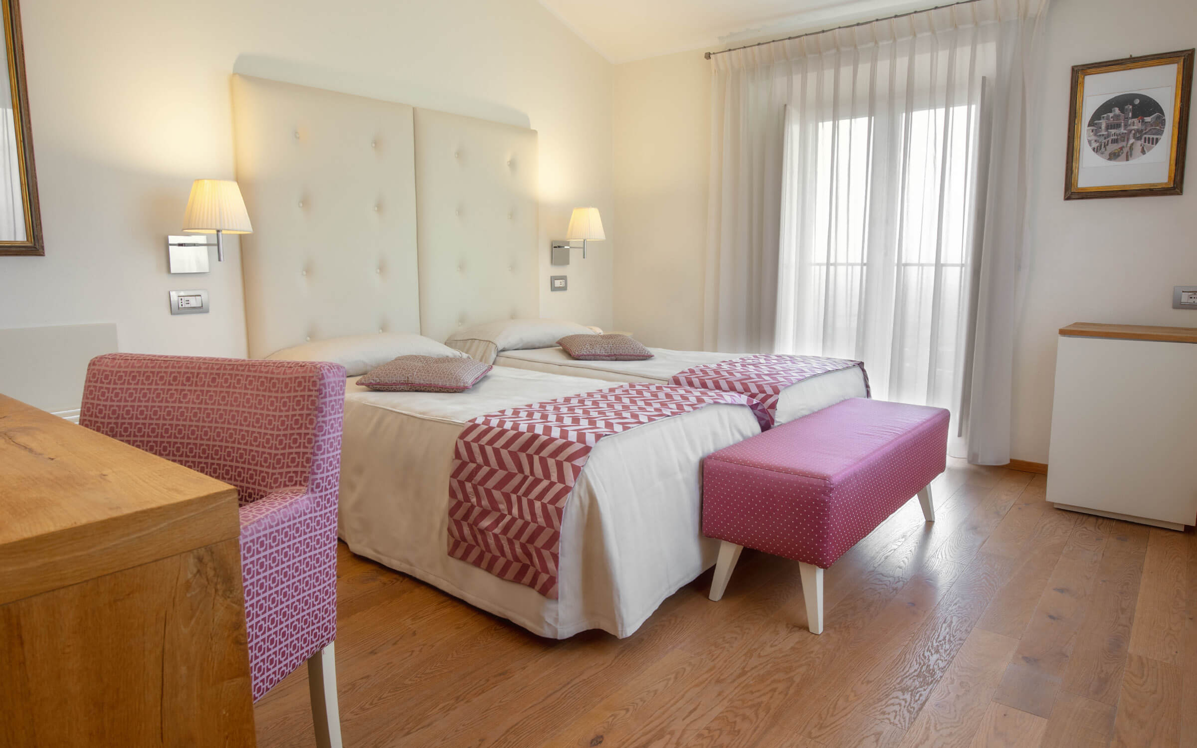 [bs=h3]Camera 303[/bs]