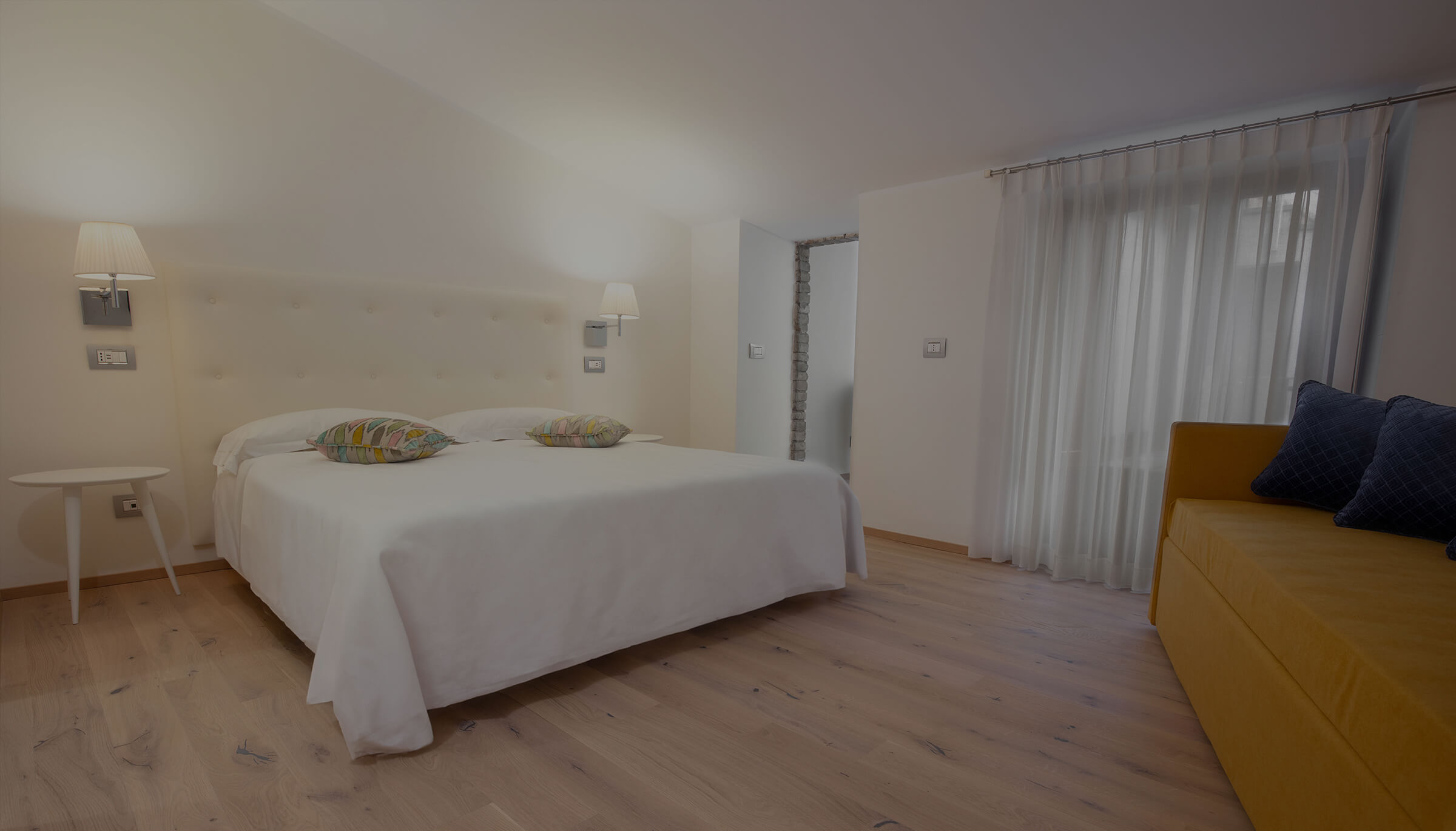 [bs=display-5]JUNIOR SUITE[/bs]